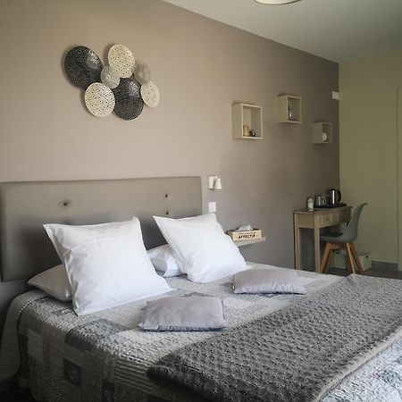 La Sarlamandre, Chambres Et Table D'Hotes Marcillac-Saint-Quentin Eksteriør bilde