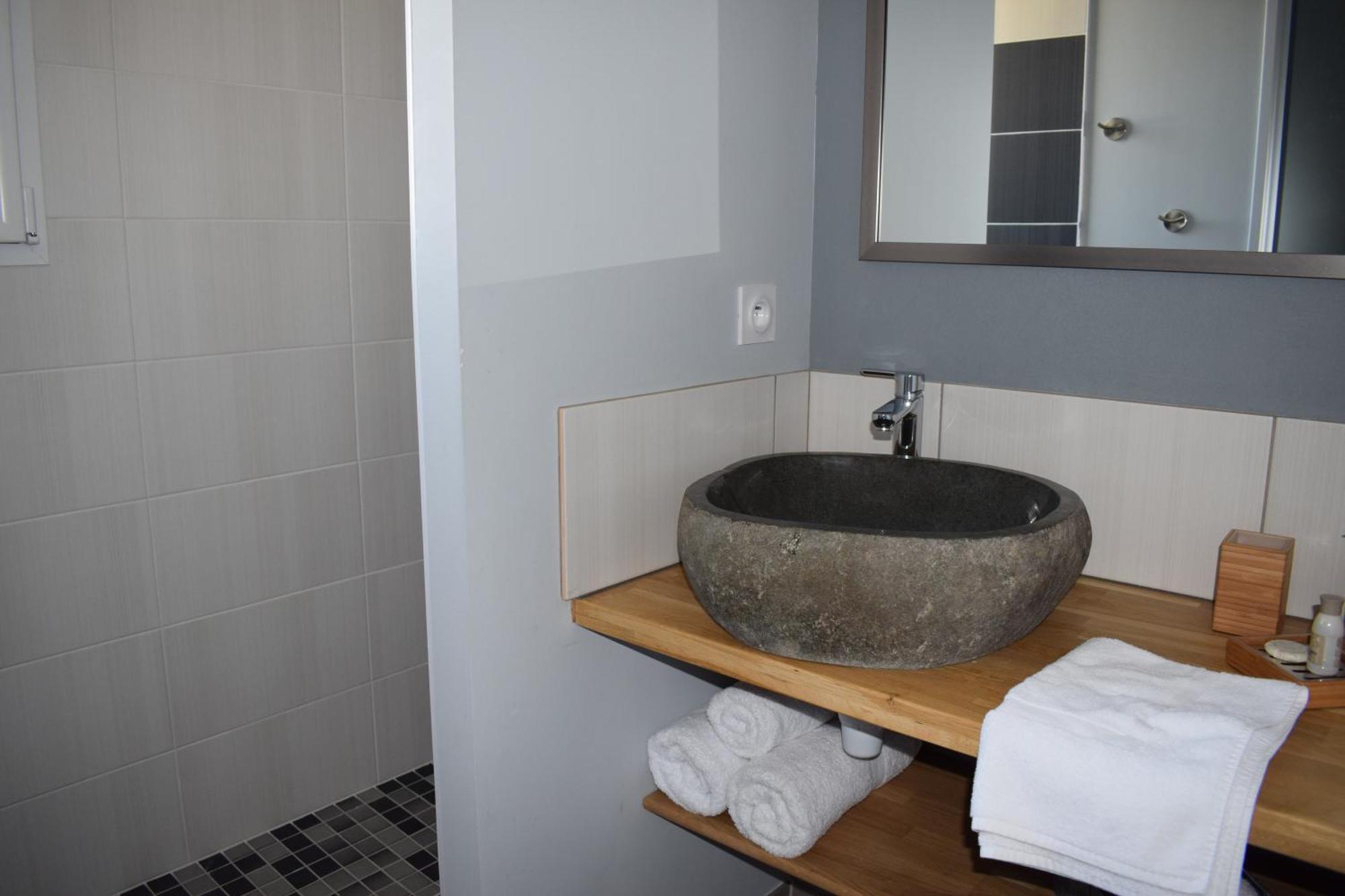 La Sarlamandre, Chambres Et Table D'Hotes Marcillac-Saint-Quentin Eksteriør bilde